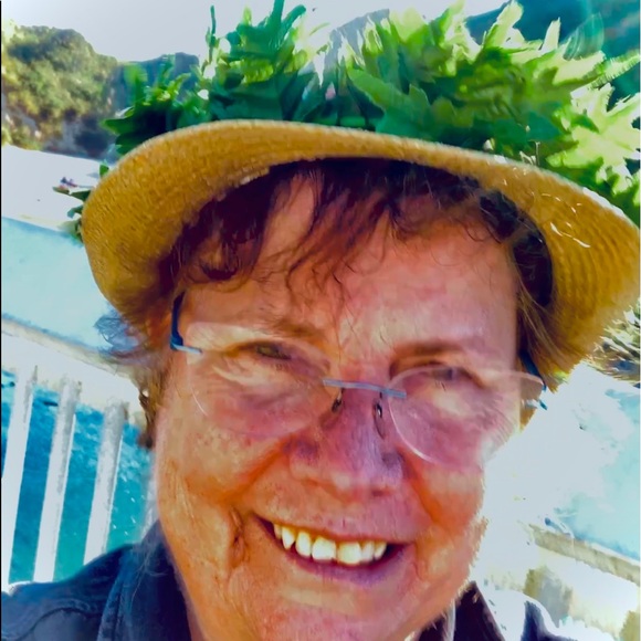 Meet your Posher, Nanette - Picture 4 of 4